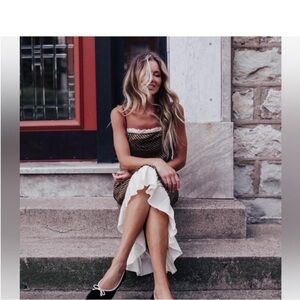 ANTONIO MELANI x Courtney Grow Bond
Gingham Print Flutter Hem Midi Dress size 6